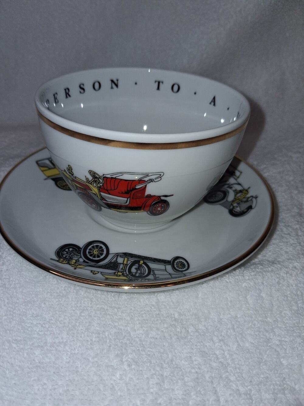 Set 1 Princess House Exclusive Coffee Mug Mistletoe Gold Trim